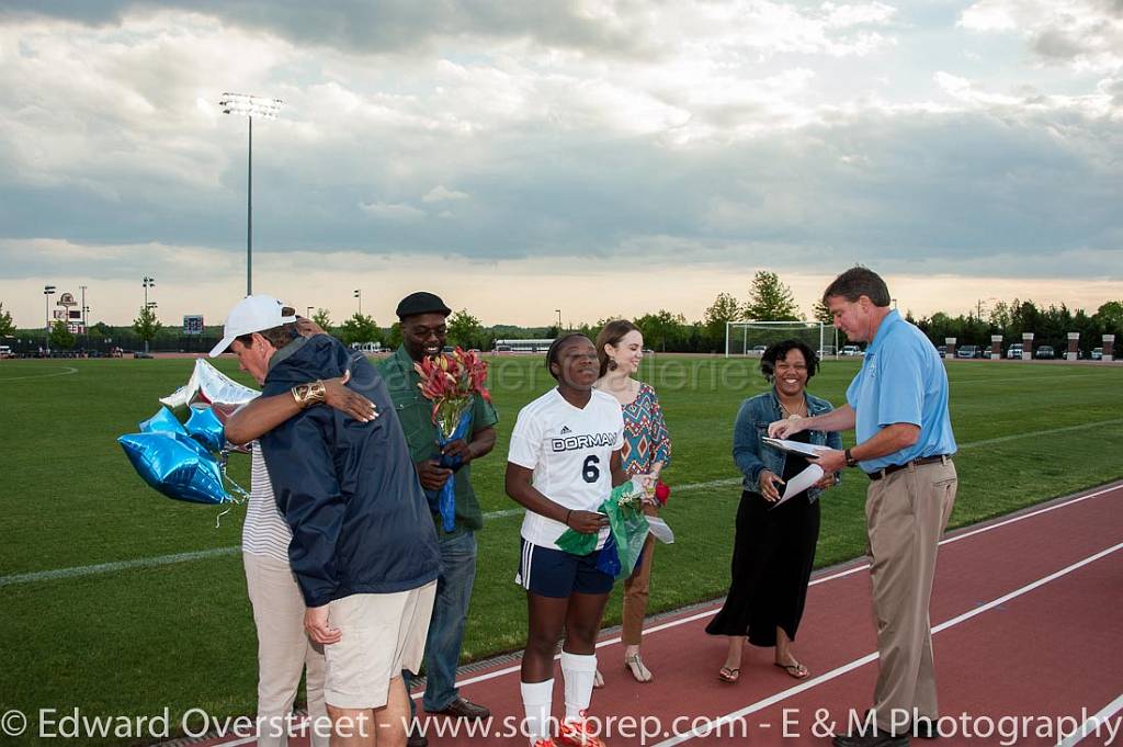 LSoccer Seniors-70.jpg